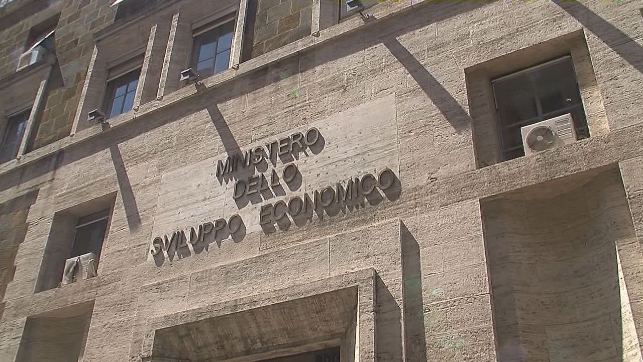 Periti industriali a confronto con i tecnici del Mise