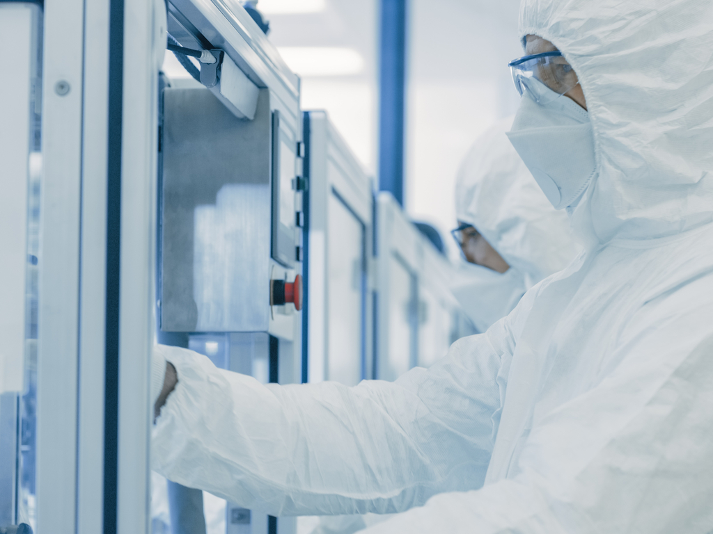 Covid-19, siglato il Protocollo per la sicurezza nelle aziende