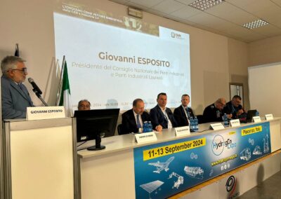 Galleria fotografica - Tavola Rotonda L'idrogeno come vettore energetico: dalle CER a Industria 5.0