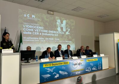 Galleria fotografica - Tavola Rotonda L'idrogeno come vettore energetico: dalle CER a Industria 5.0